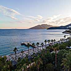Latanya Park Resort